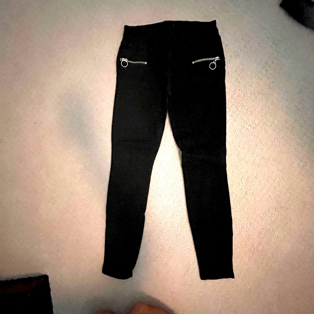 Vince jeans, zipper accents - perfect condition